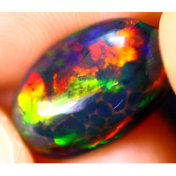 Opale éthiopienne AAA 2.85 carats