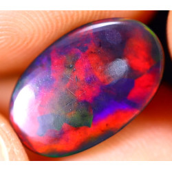Opale éthiopienne AAA 2.85 carats