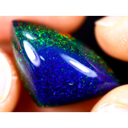 Opale éthiopienne TOP GRADE 14.30 carats