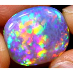 Opale éthiopienne 12.50 carats TOP GRADE