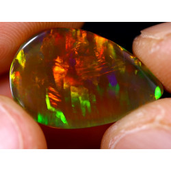 Opale éthiopienne 6.55 carats TOP GRADE