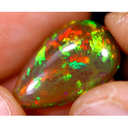 Opale éthiopienne 6.55 carats TOP GRADE