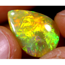 Opale éthiopienne 7.15 carats TOP GRADE