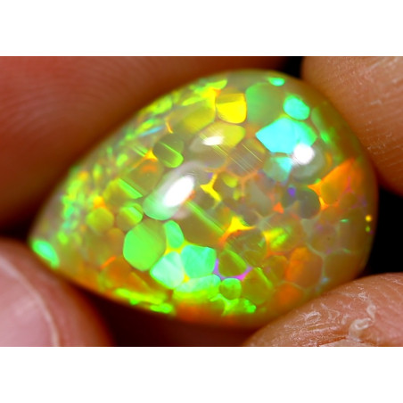 Opale éthiopienne 7.15 carats TOP GRADE