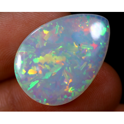 Opale éthiopienne 7.20 carats TOP GRADE