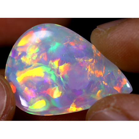 Opale éthiopienne 11.50 carats TOP GRADE
