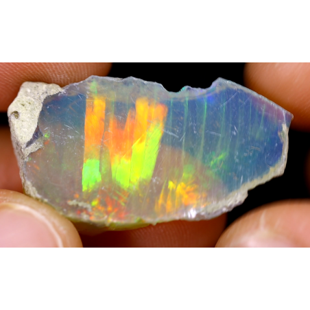 Opale brute ethiopienne TOP GRADE de 11.70 carats