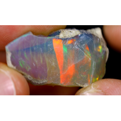 Opale brute ethiopienne TOP GRADE de 11.70 carats