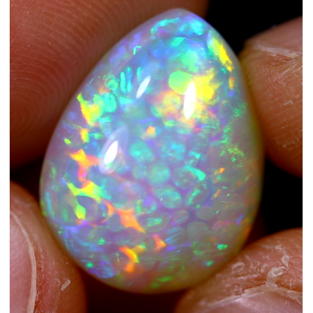 Opale éthiopienne 8.10 carats TOP GRADE