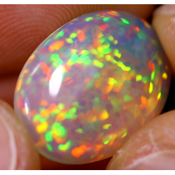 Opale éthiopienne 4.45 carats TOP GRADE