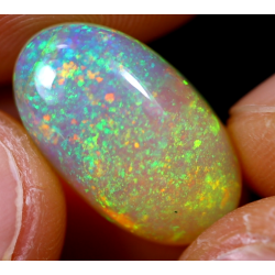 Opale éthiopienne 4.60 carats TOP GRADE