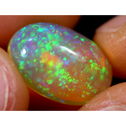 Opale éthiopienne 4.60 carats TOP GRADE
