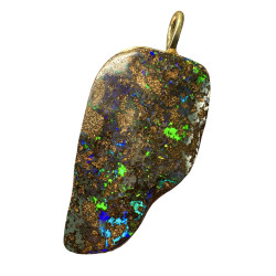 Pendentif opale boulder 104.05 carats