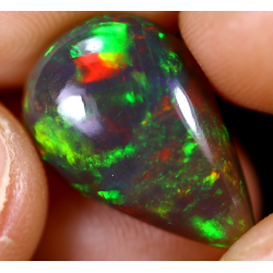 Opale éthiopienne 4.80 carats TOP GRADE