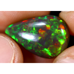 Opale éthiopienne 4.80 carats TOP GRADE