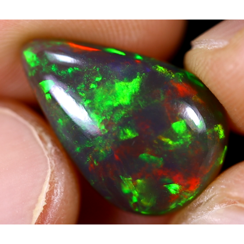 Opale éthiopienne 4.80 carats TOP GRADE