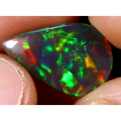 Opale éthiopienne 4.80 carats TOP GRADE