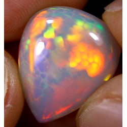 Opale éthiopienne 5.50 carats TOP GRADE