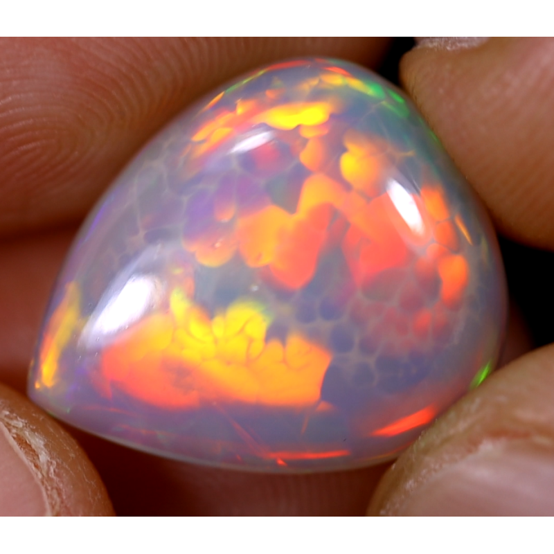 Opale éthiopienne 5.50 carats TOP GRADE