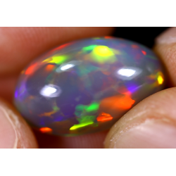 Opale éthiopienne 5.60 carats TOP GRADE