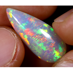 Opale éthiopienne 5.65 carats TOP GRADE