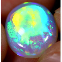 Opale éthiopienne 6.00 carats TOP GRADE