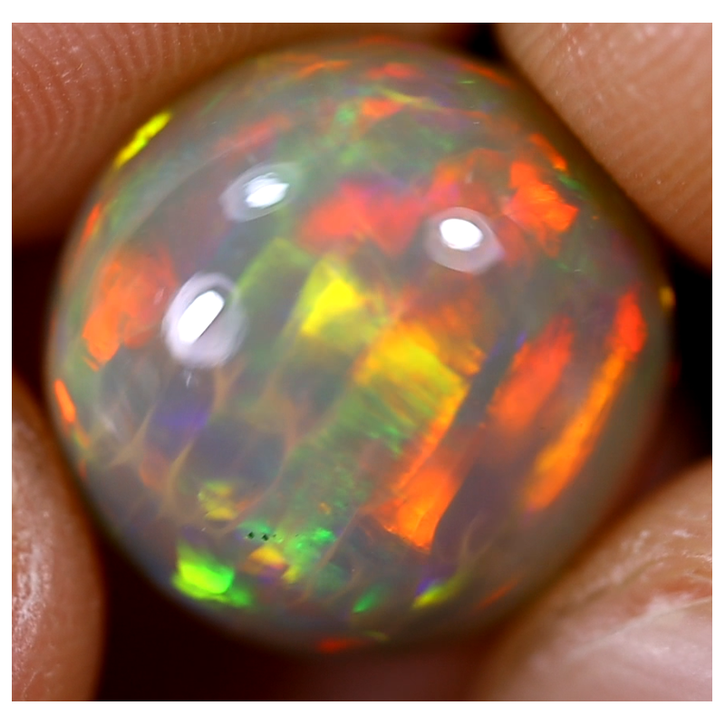 Opale éthiopienne 6.05 carats TOP GRADE