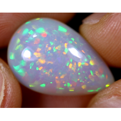 Opale éthiopienne 6.50 carats TOP GRADE