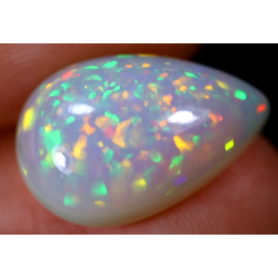 Opale éthiopienne 6.50 carats TOP GRADE