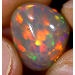 Opale éthiopienne 6.05 carats TOP GRADE
