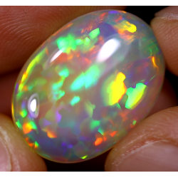 Opale éthiopienne 8,50 carats TOP GRADE