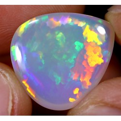 Opale éthiopienne 8,85 carats TOP GRADE