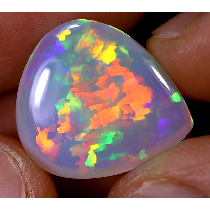 Opale éthiopienne 8,85 carats TOP GRADE