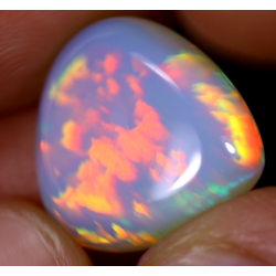 Opale éthiopienne 8,85 carats TOP GRADE