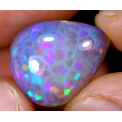 Opale éthiopienne 11.35 carats TOP GRADE
