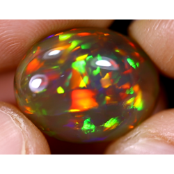 Opale éthiopienne 9.20 carats TOP GRADE