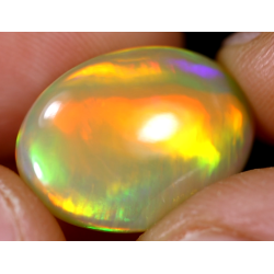 Opale éthiopienne 9.60 carats TOP GRADE