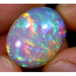 Opale éthiopienne rainbow crystal 9.70 carats TOP GRADE