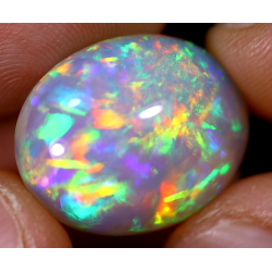 Opale éthiopienne rainbow crystal 9.70 carats TOP GRADE
