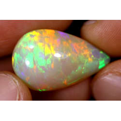 Opale éthiopienne rainbow 11.80 carats TOP GRADE