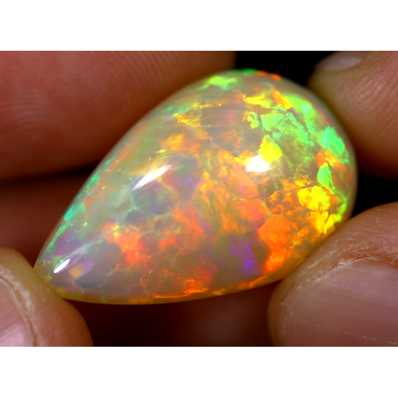 Opale éthiopienne rainbow 11.80 carats TOP GRADE