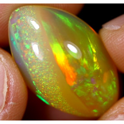 Opale éthiopienne 8.95 carats TOP GRADE