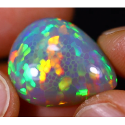 Opale éthiopienne 10.35 carats TOP GRADE