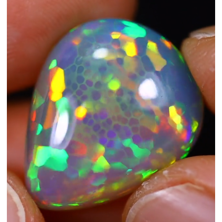 Opale éthiopienne 10.35 carats TOP GRADE