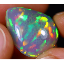 Opale éthiopienne 10.35 carats TOP GRADE