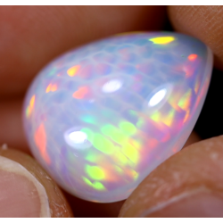 Opale éthiopienne 5.80 carats TOP GRADE