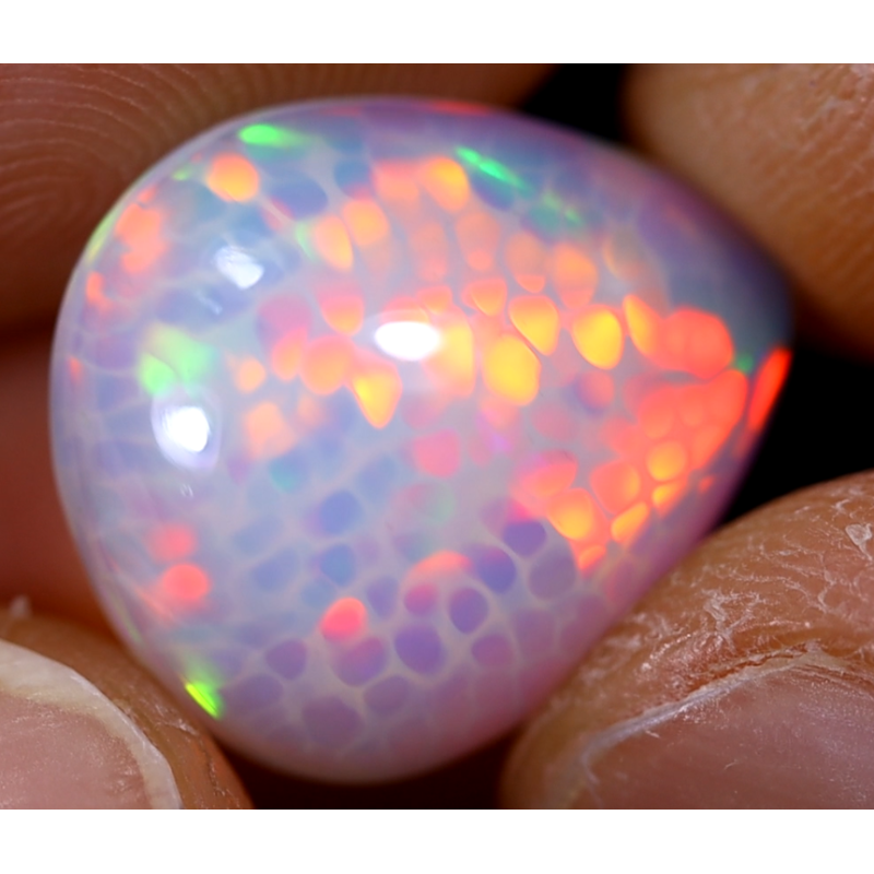 Opale éthiopienne 5.80 carats TOP GRADE
