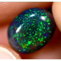 Opale éthiopienne AAA 2.05 carats