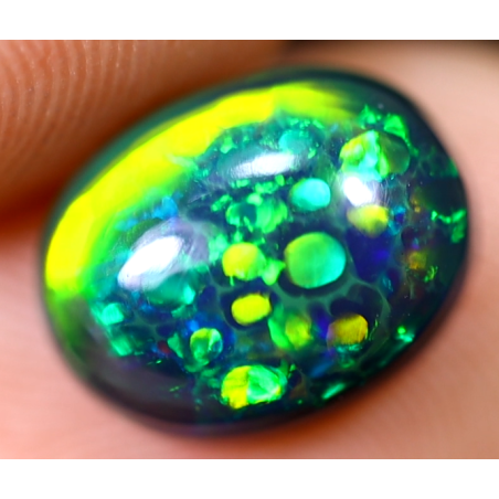 Opale éthiopienne AAA 1.95 carats