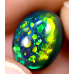 Opale éthiopienne AAA 1.95 carats